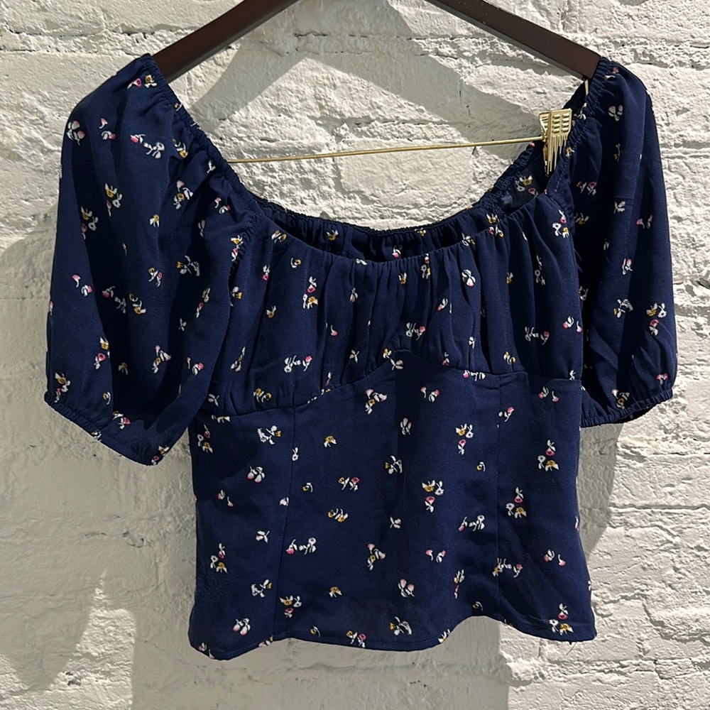 Puff sleeve crop Modcloth shirt